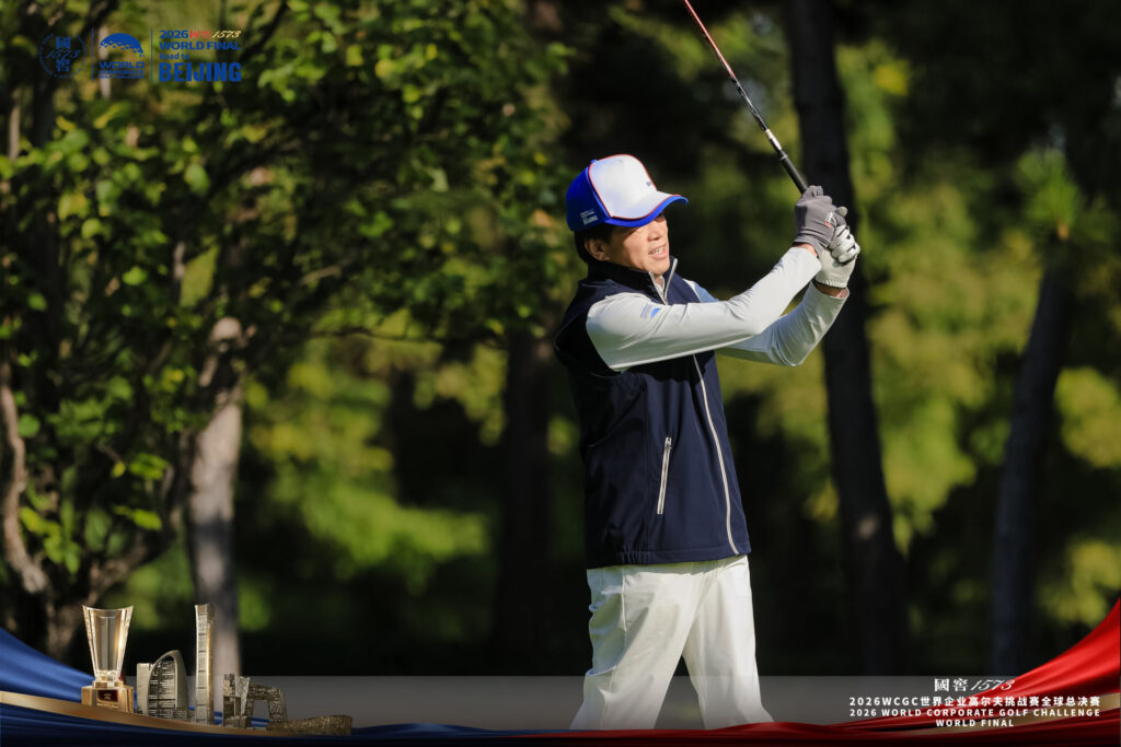 Player swings during the Scramble Stableford Sports Legends Cup 2026